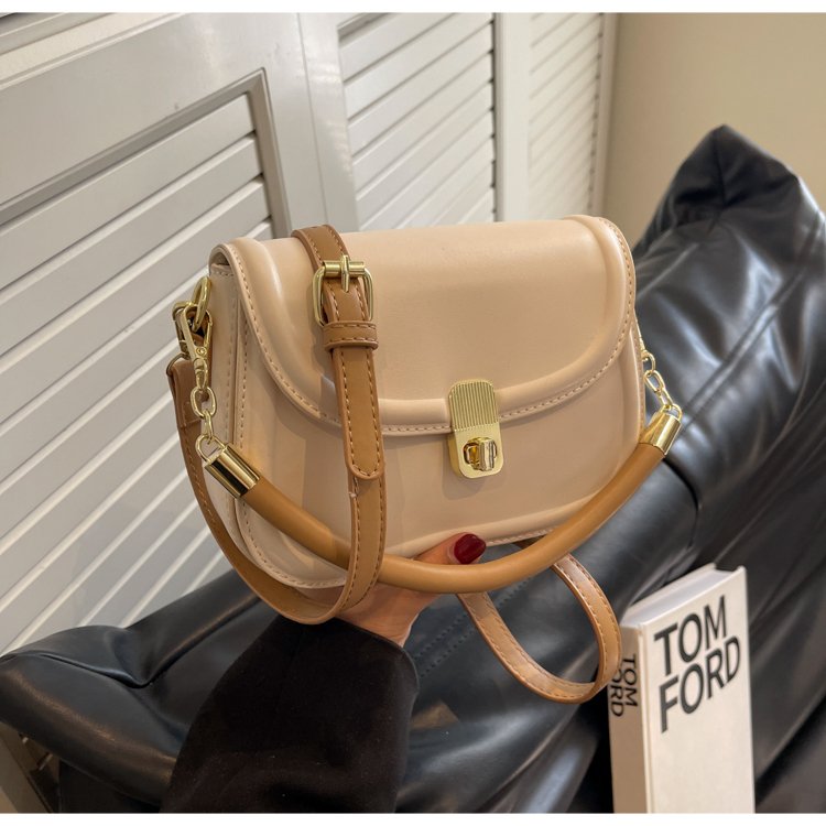 Retro Mocha Small Bag Women's Versatile Trendy New Solid Color Fashion Saddle Bag Korean Version Niche Commuting Crossbody Bag