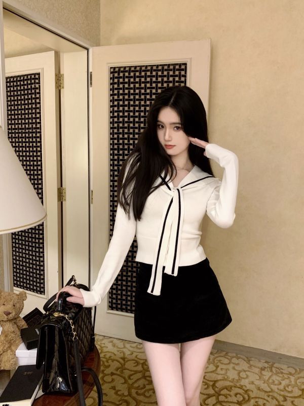 Small navy collar sweater women's autumn and winter new style unique and chic short style top