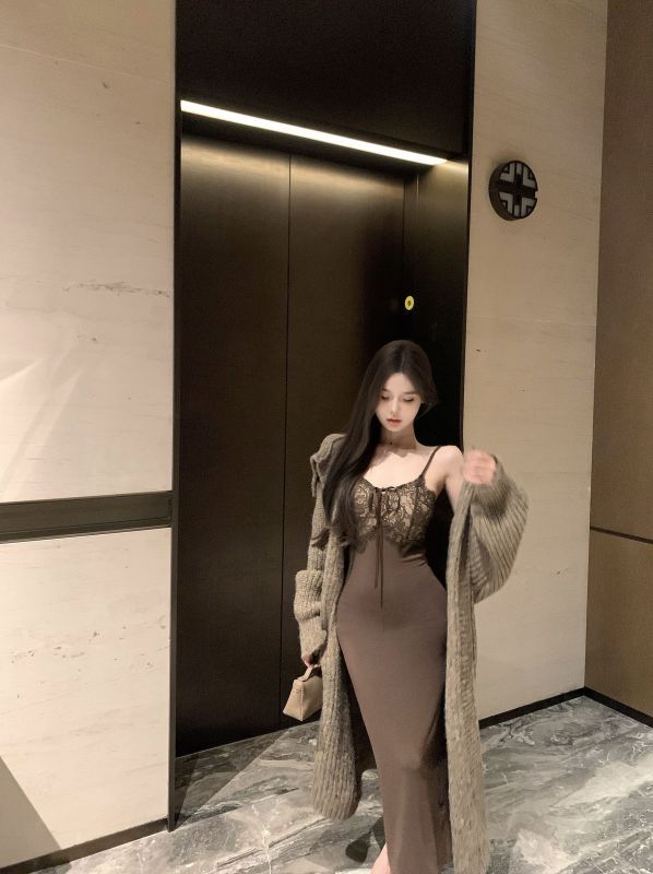 Relaxing beauty, elegant knitted sweater, long-sleeved, large-plank, lazy-style brown jacket