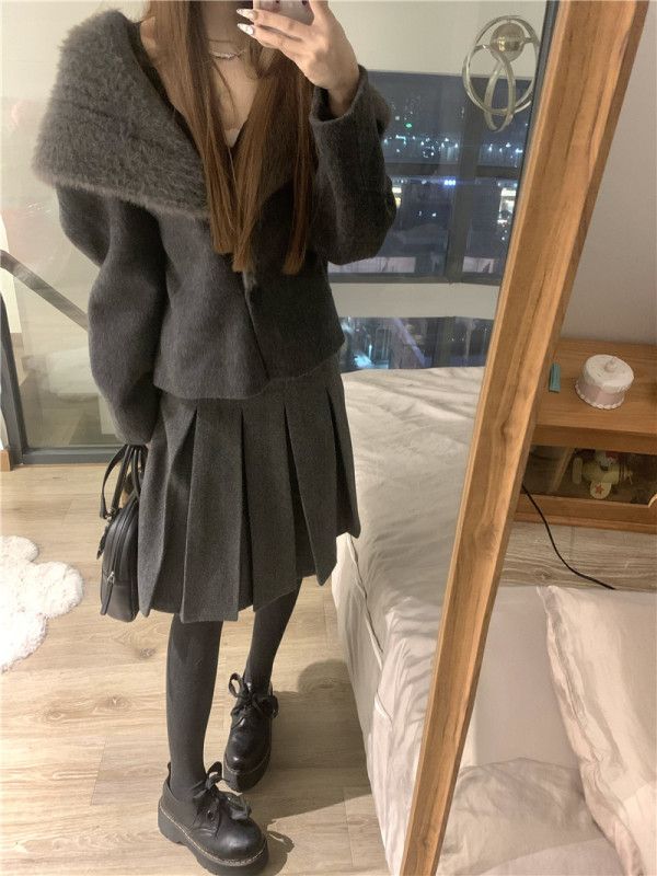 Mink fur spliced ​​wool handmade woolen coat lapel top coat mid-length autumn and winter pleated skirt