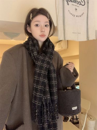 Atmospheric plaid scarf for women, winter, versatile, student girl, thickened scarf, scarf, autumn and winter trend