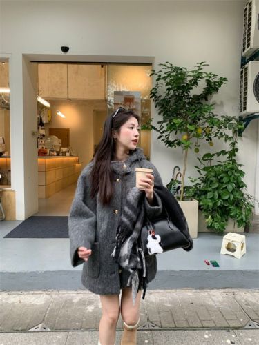 Women's high-end winter woolen coat