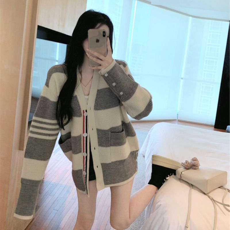 London Announcement Gaoke Major Sweater Striped Cardigan Jacket Gray Loose and Versatile