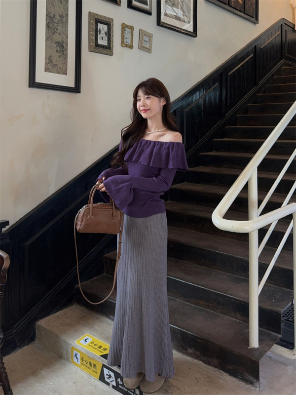 French-style one-shoulder bell-sleeved knitted top + fishtail skirt