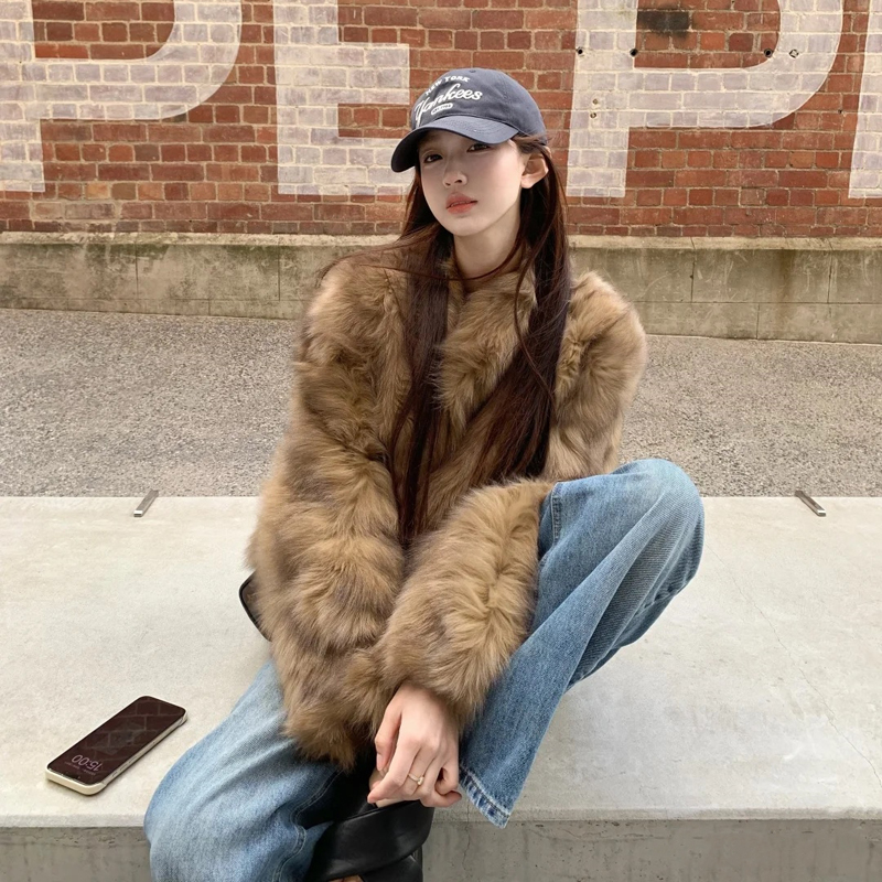 MSBEAST imported blue fox fur halo-dyed frost V-neck short fox fur coat for women