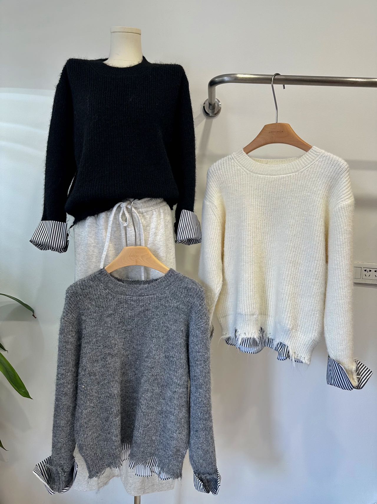New autumn and winter Korean style design irregular fringed cuffs with striped round neck sweater for women