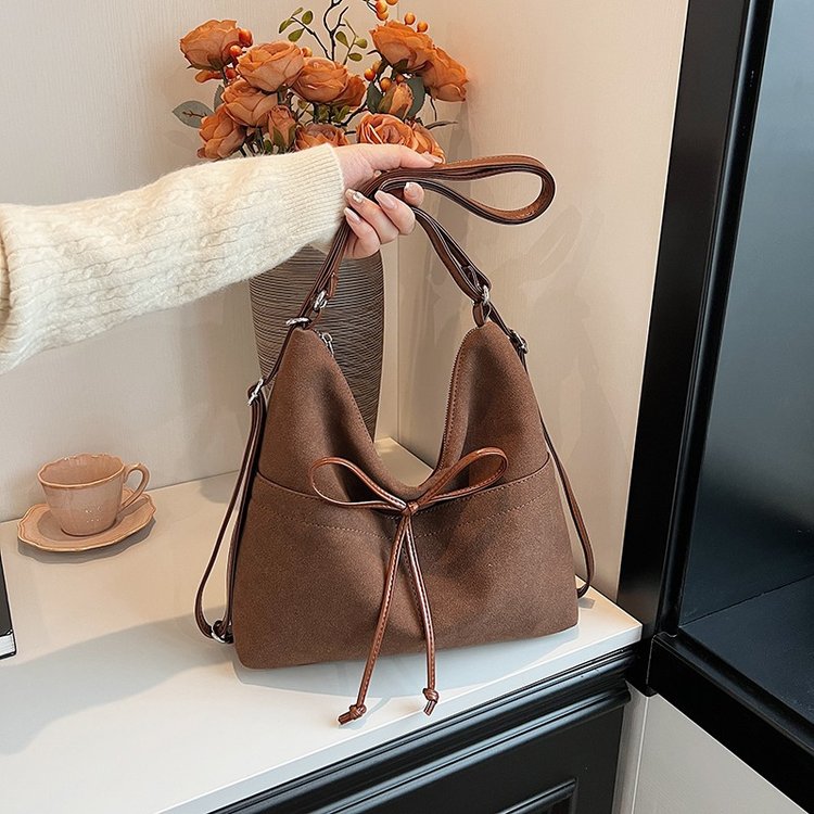 Retro women's bag high-end crossbody bag 2024 new large-capacity frosted bucket bag multi-functional backpack