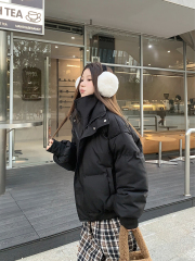 Real shot of black retro stand-up collar cotton coat for women in winter, warm, loose, slimming, thickened bread coat, short cotton coat