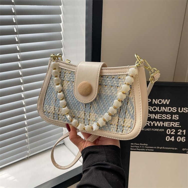 High-end bags for women in autumn and winter new fashion crossbody small square bag versatile popular woolen shoulder armpit bag