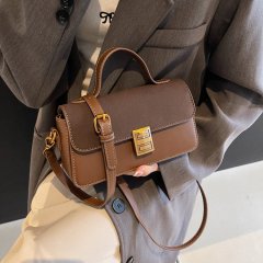 High-end retro frosted small bag for women 2024 new popular versatile crossbody bag autumn and winter portable small square bag