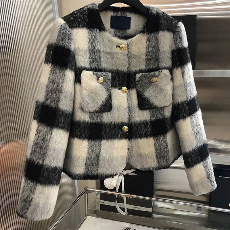Quality Inspection Official Picture Winter New Retro Plaid Woolen Coat Round Neck Wool Woolen Coat Short Temperament Women