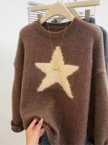 Retro Maillard coffee color pullover sweater for women in autumn and winter thickened raccoon velvet lazy bottoming sweater top