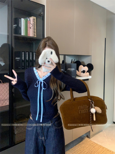 Winter temperament stitching contrasting bow design sweater for women