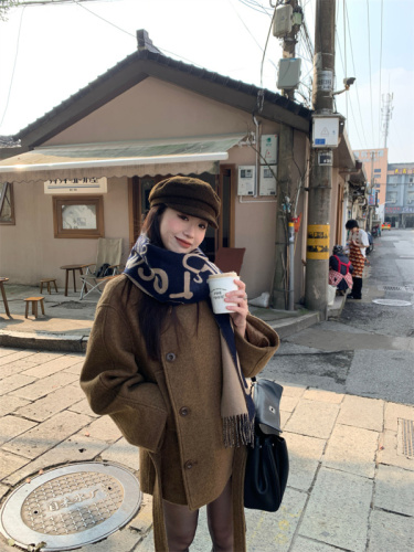 New style woolen coat, stand collar, short strappy woolen coat