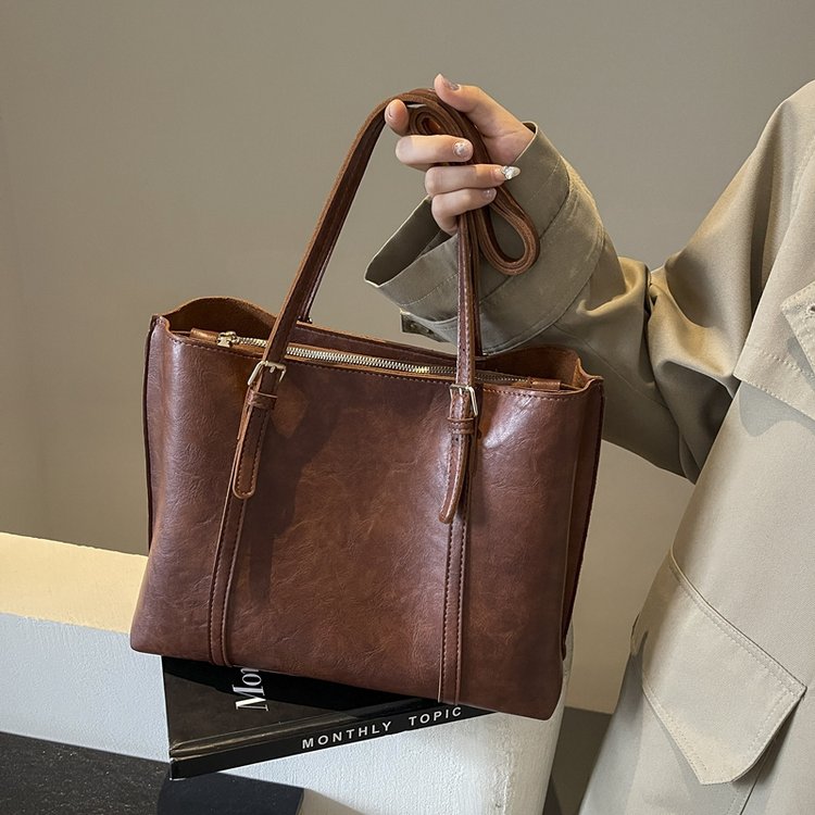 Cross-border autumn trend fashion tote bag for women 2024 new retro versatile large capacity shoulder bag commuter bag for women