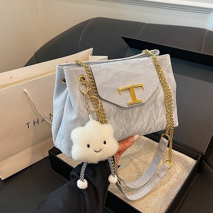 Korean trendy simple large-capacity bag for women 2024 summer new niche design shoulder bag tote bag