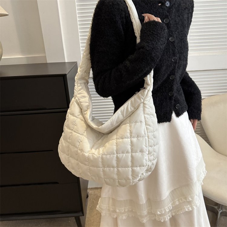 Cross-border bag wholesale, textured large-capacity bag, versatile women's tote bag, dumpling bag, shoulder cross-body armpit bag