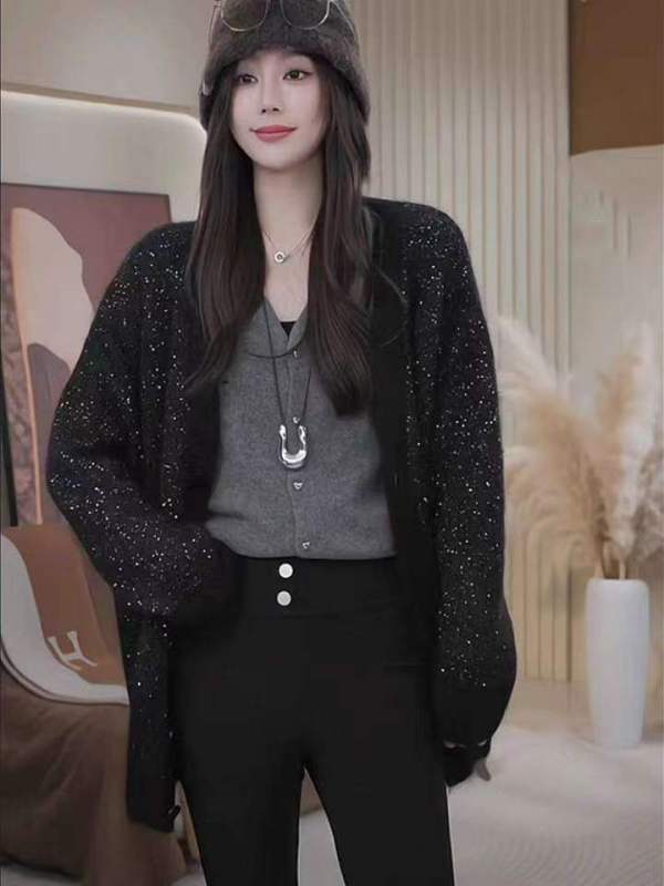 This year's beautiful European heavy industry black sequined knitted cardigan sweater jacket women's autumn new versatile temperament top