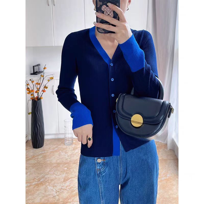 Fashionable age-reducing color-blocked v-neck single-breasted cardigan for women 2024 autumn new style comfortable slimming sweater thin jacket