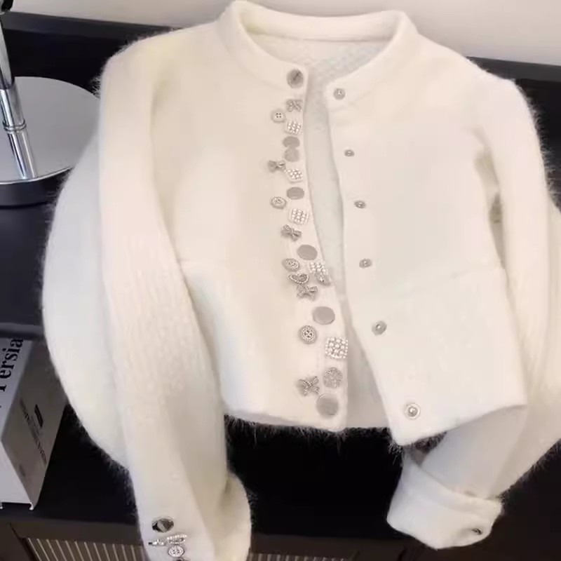 Xiaoxiangfeng White Heavy Industry Raccoon Velvet Sweater Jacket Women's Spring and Autumn 2024 New Furry Knitted Cardigan Top