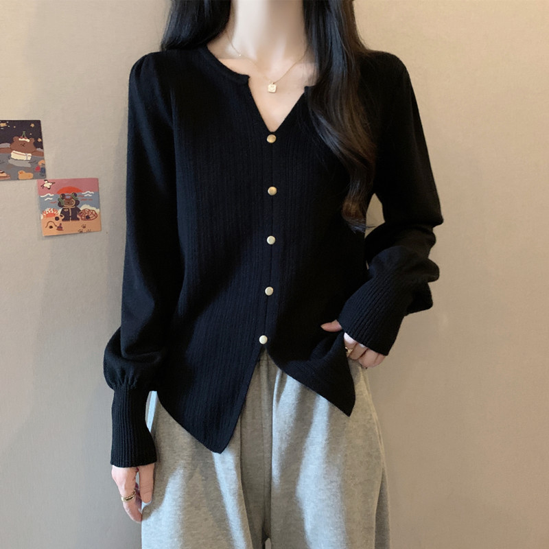 Actual shot of fat girl's autumn and winter clothing, plus size women's clothing, irregular sweater, slimming covering belly, right shoulder knitted sweater top