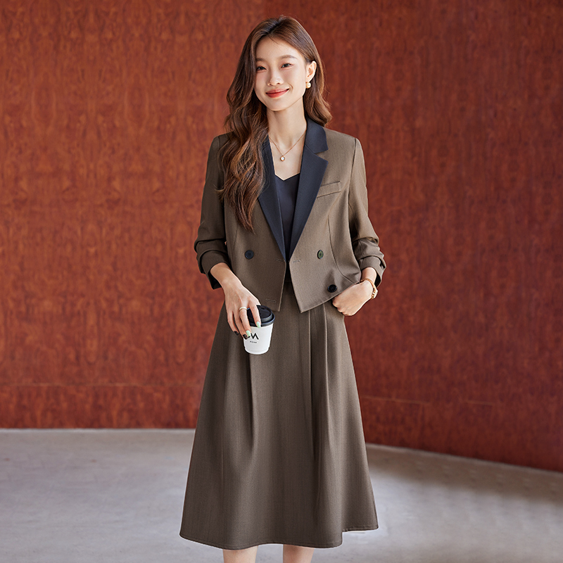 2024 Fashionable Korean Style Small Suit Jacket Women's Autumn and Winter New Temperament Goddess Style Long Sleeve Suit Two-piece Set