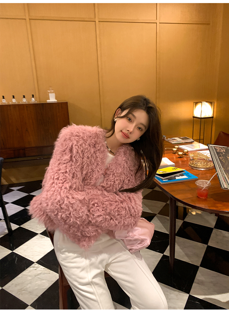 Strawberry Ernie" newly imported lamb wool braided young fur coat women's short winter style