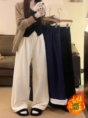 Real shot of 2024 new autumn and winter fat mm plus size women's elastic waist plus velvet thickened warm casual trousers wide leg pants