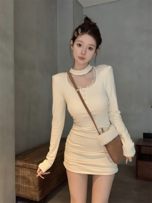 New lace edge splicing U-neck halter neck plus velvet pure lust hot girl slim pleated hip skirt