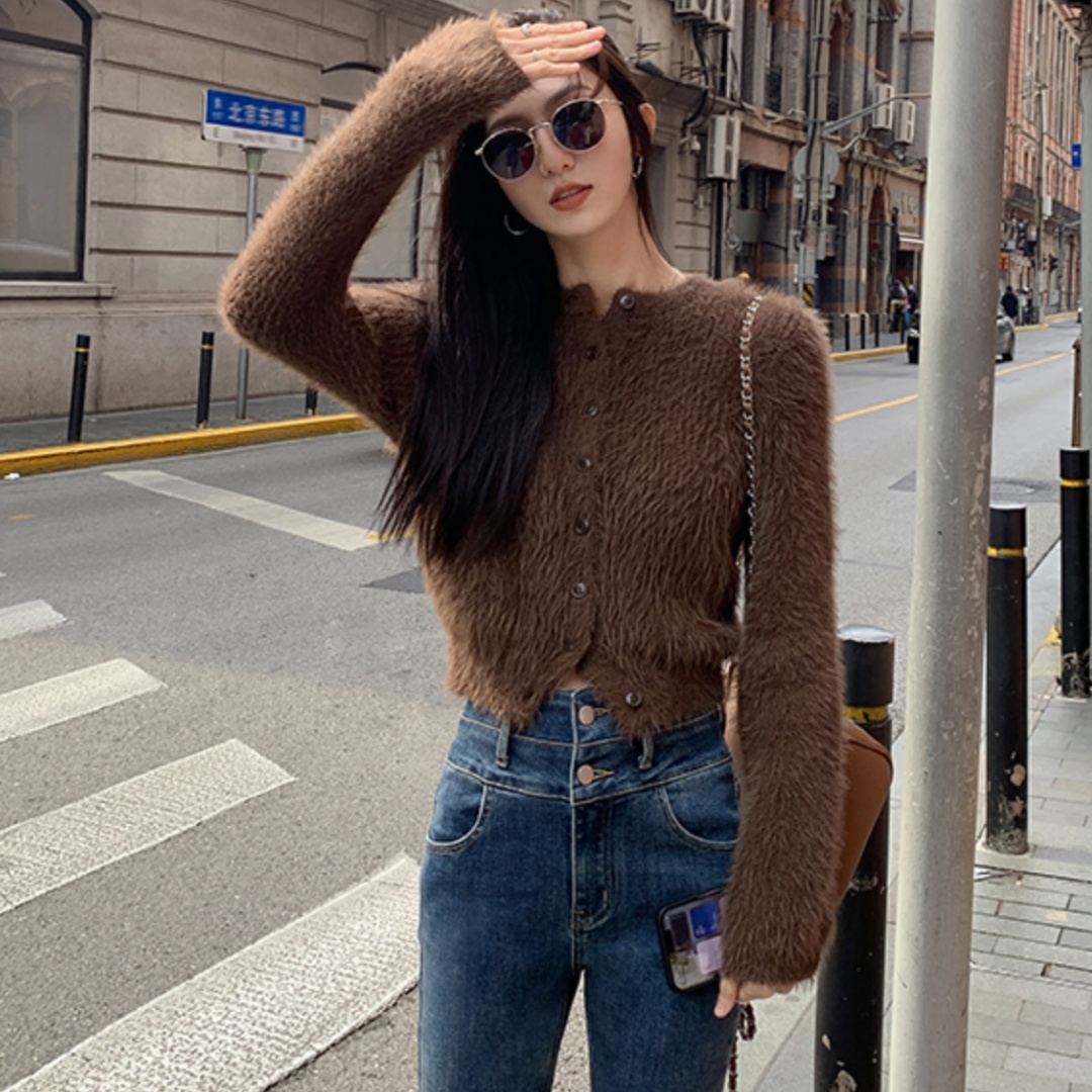 Korean style retro chic round neck cardigan sweater for women 2024 autumn and winter new style small temperament lazy bottoming top