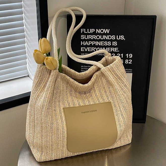 Summer straw woven bag for women 2024 new large capacity woven shoulder bag high quality niche commuter tote bag