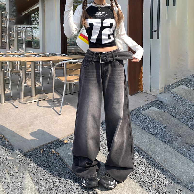 Real shot of retro high-waisted loose wide-leg trousers with waistband adjustment and versatile autumn and winter jeans for women & trousers with extensions
