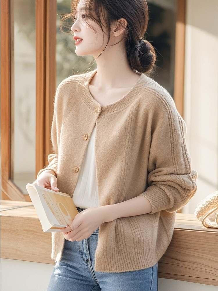 Camel soft waxy sweater jacket for women 2024 new autumn and winter loose casual temperament super nice knitted cardigan top