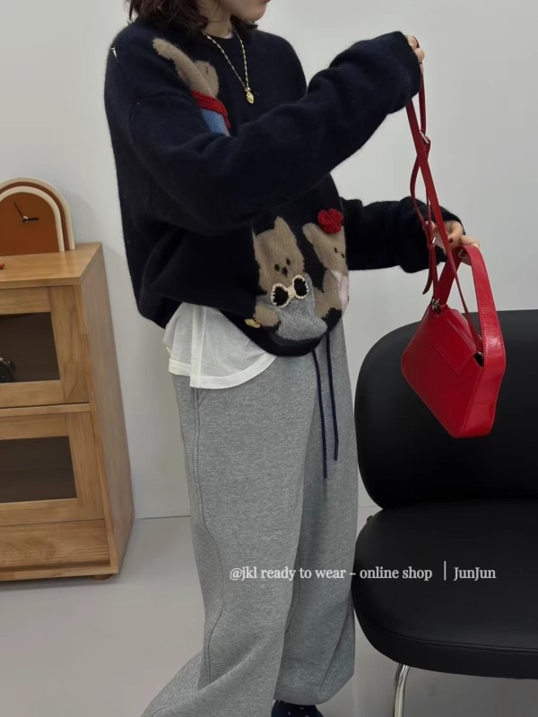 European Station 2024 Autumn and Winter New European Cartoon Bear Pattern Loose Soft Waxy Wool Sweater Sweater Trendy for Women