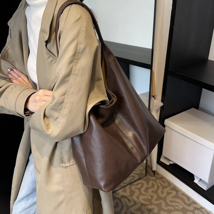 Retro Maillard Commuting Large Capacity Bag Women's Korean Style New Work Shopping Bag Autumn and Winter Shoulder Tote Bag