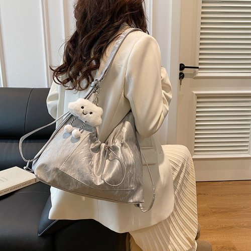 Wholesale Korean style casual large-capacity armpit bag women's bag 2024 new simple tote bag versatile shoulder bag
