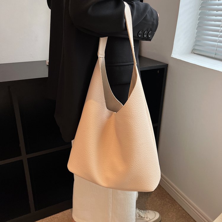 Large-capacity bag women's bag new trendy fashion versatile shoulder crossbody bag soft leather retro summer bucket bag