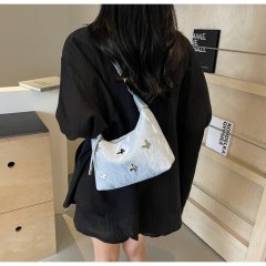 This year's popular super popular small bag for women 2024 new butterfly decorative crossbody bag shoulder armpit portable dumpling bag