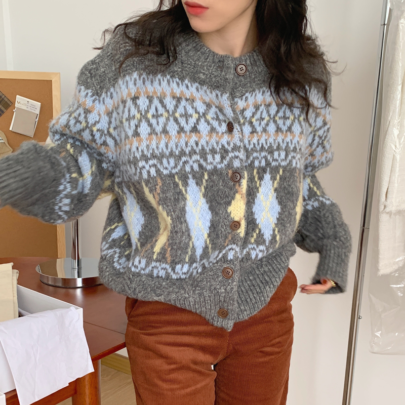 Real shot, retro design, Nordic style, jacquard thickened cardigan, knitted sweater, 3 colors
