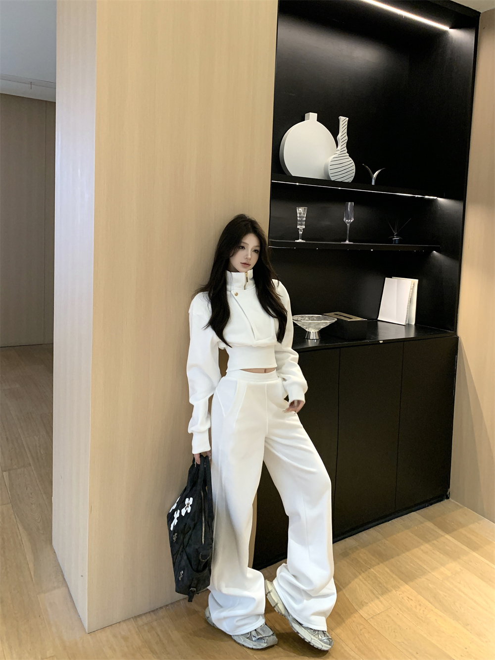Actual shot of new winter Korean style short waisted irregular half-zip stand-up collar sweatshirt high-waisted wide-leg pants suit for women