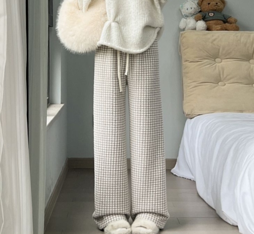 Sheep wool houndstooth wide-leg pants for women in autumn and winter high-waisted lazy casual plus velvet wool black plaid pants