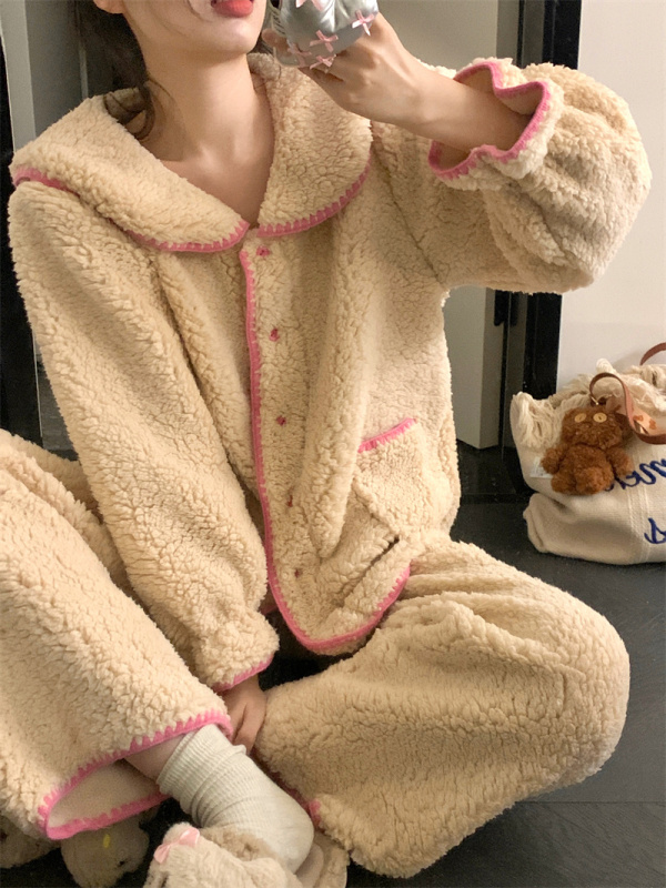 Cute doll collar coral velvet Korean style sweet warm home wear pajamas set