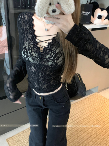 Black lace strappy top for women in autumn and winter, versatile pure lust large V-neck waist-cinching inner layered shirt