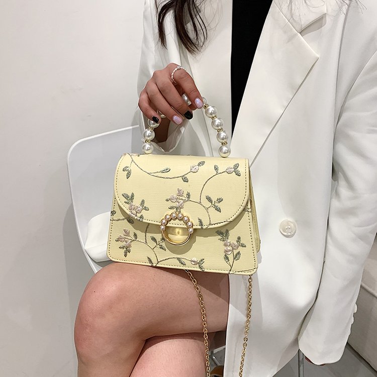 Lace embroidered bag for women 2024 new chain shoulder bag for women pearl crossbody bag national style handheld small square bag