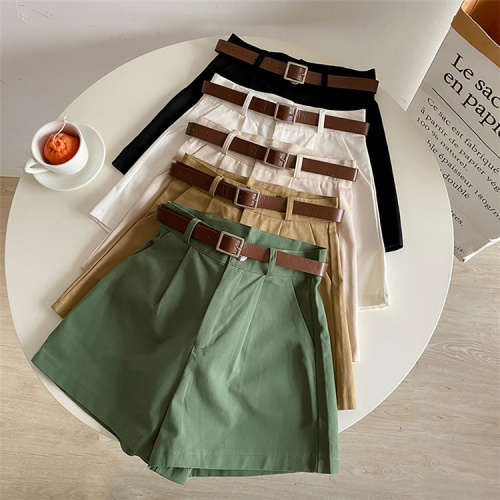 Actual shot of Korean style temperament casual shorts, versatile high-waisted slimming wide-leg pants, hot pants, trendy belt