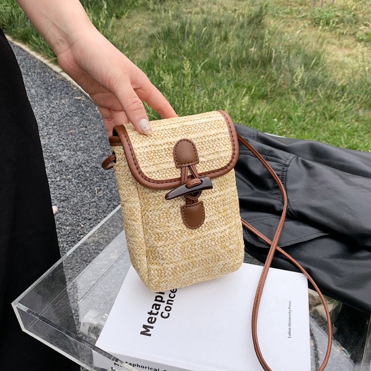 Cross-border wholesale braided simple women's bag women's autumn new niche design crossbody bag internet celebrity trend versatile