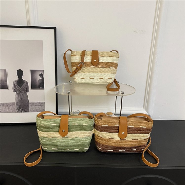 Manufacturer wholesales popular straw woven bags for women 2024 new style niche style crossbody bags woven small square bags