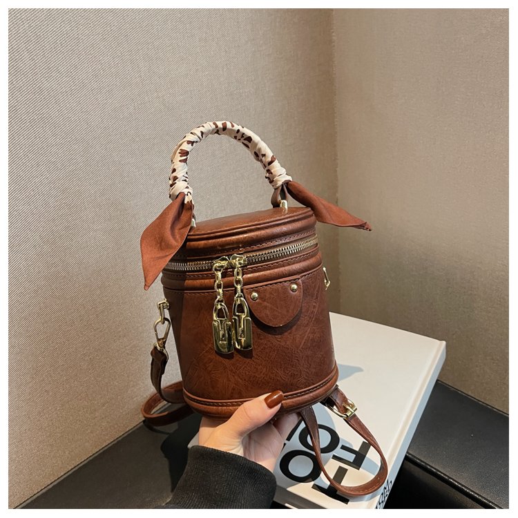 This year's popular super popular niche bags, new women's bags, fashion hot styles, versatile cross-body bags, portable bucket bags