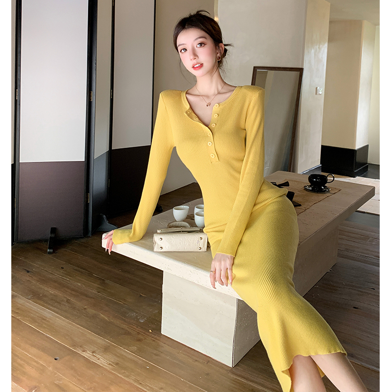 New autumn and winter Korean style fashionable slim knitted long-sleeved dress for women yellow slim hip-covering long skirt