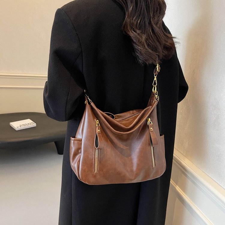High-end versatile crossbody bag for women 2024 new trendy fashion tote bag niche large capacity portable commuter bag